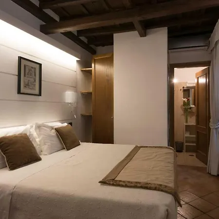 Otel Duca D'alba - Chateaux & Collection