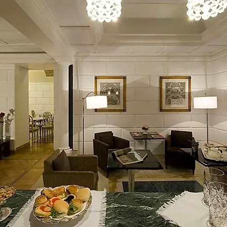 Szálloda Duca D'alba - Chateaux & Collection 4*