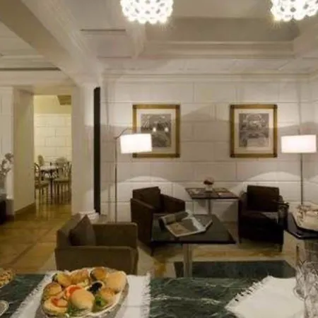 Отель Duca D'alba - Chateaux & Collection 4*
