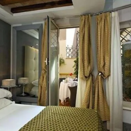 Отель Duca D'alba - Chateaux & Collection Рим