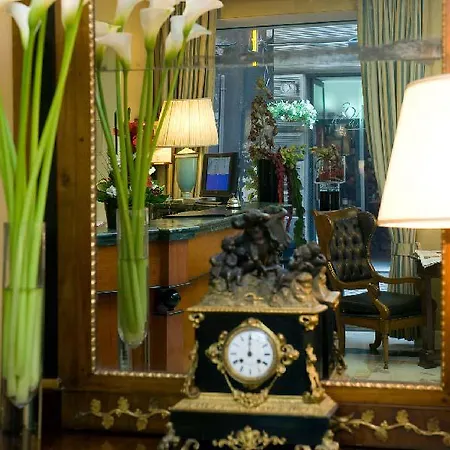 Duca D'alba - Chateaux & Collection 4* Рим