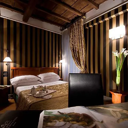 Отель Duca D'alba - Chateaux & Collection Рим
